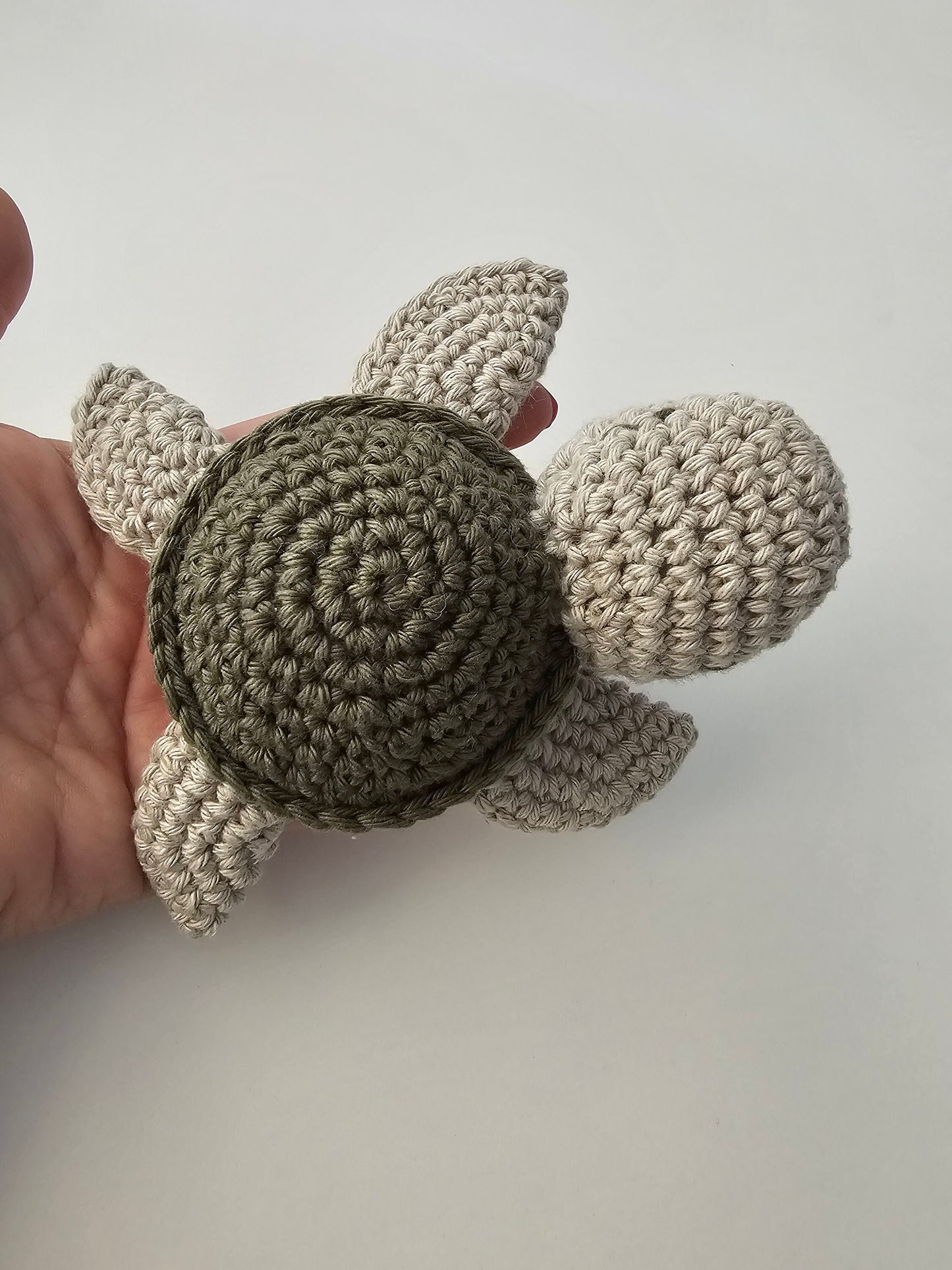 SCHILDI Rassel Naturspielzeug Kaki